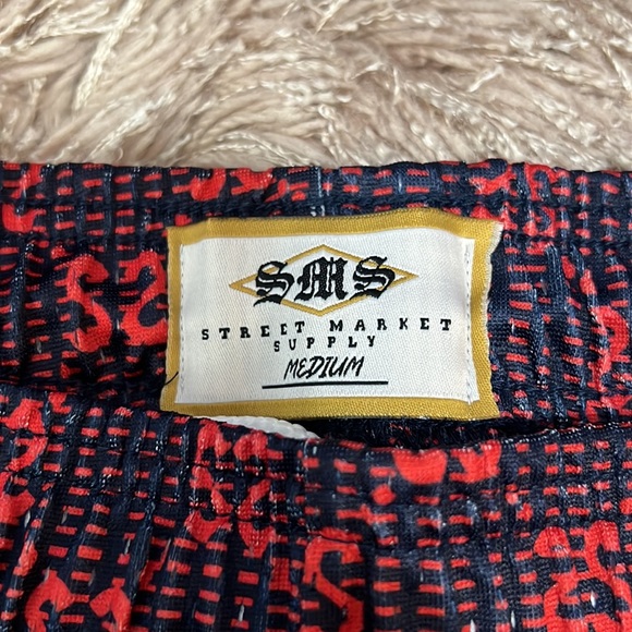 Street Market Supply SS Monogram Mesh Shorts Red Size M NWT Eric Emanuel - Picture 3 of 4
